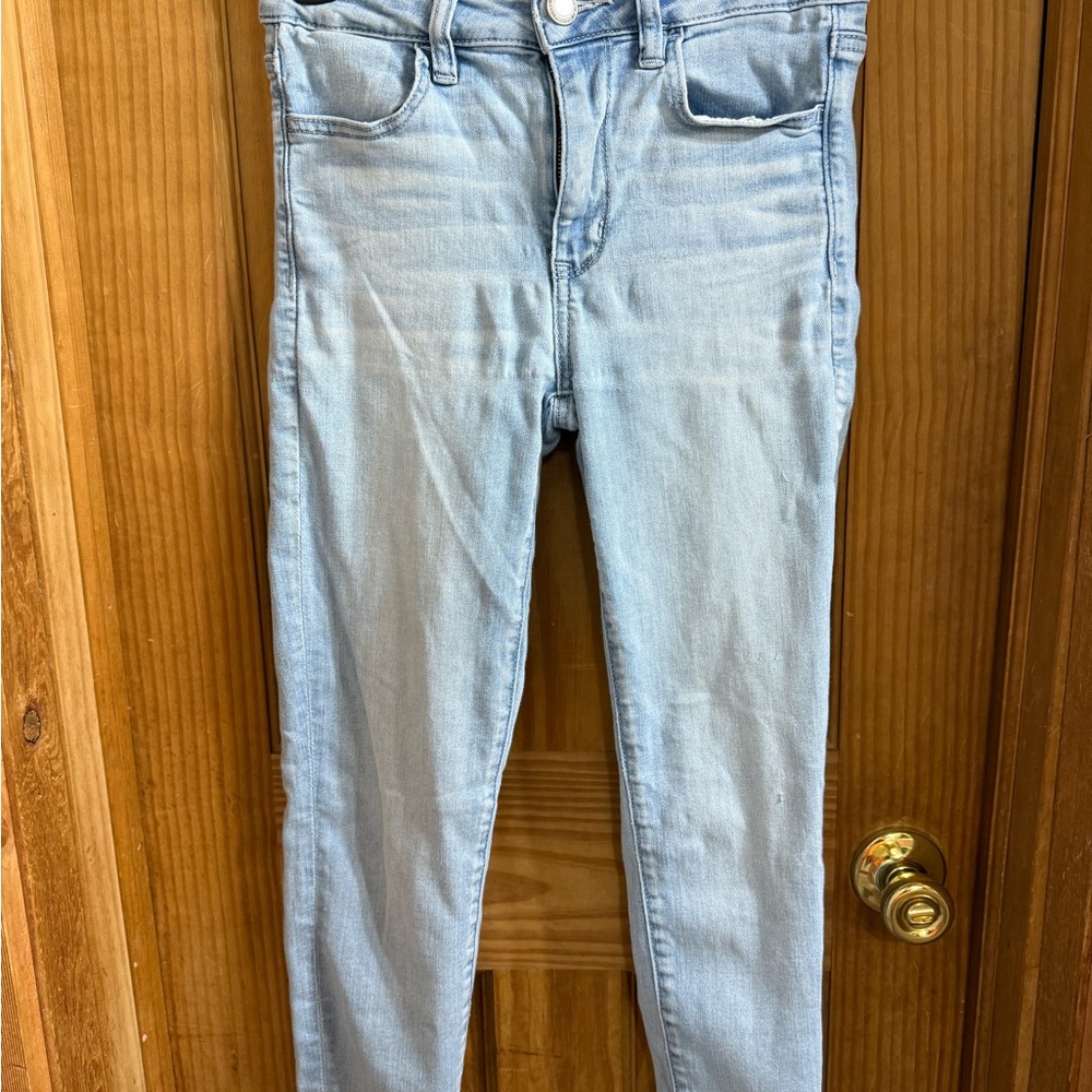 American Eagle Outfitters Light Wash Skinny Jeans